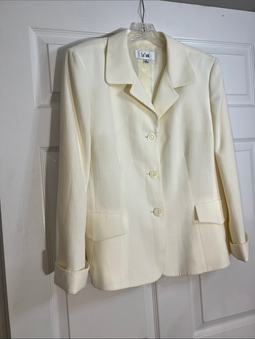 Le Suit Women's Light Cream Single-Breasted Blazer